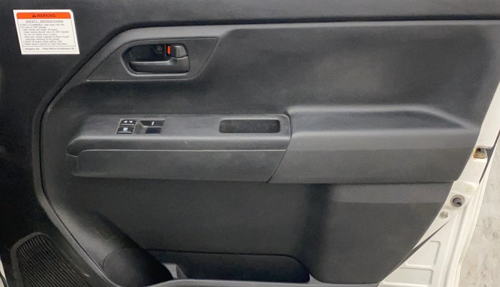 2019 Maruti New Wagon-R LXI CNG 1.0, CNG, Manual, 70,598 km, Driver Side Door Panels Control