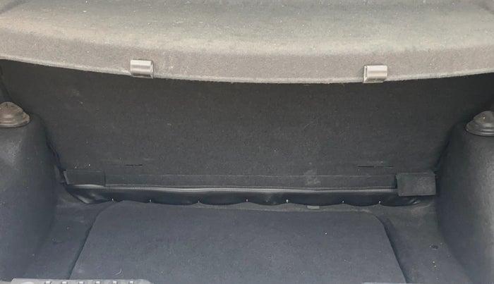 2023 Tata ALTROZ XZ PETROL, Petrol, Manual, 21,487 km, Boot Inside