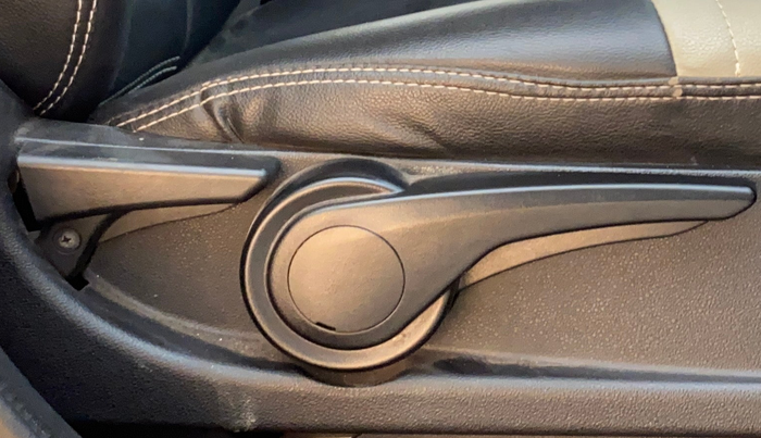 2018 Tata NEXON XZ PLUS DIESEL DUAL TONE, Diesel, Manual, 78,106 km, Driver Side Adjustment Panel