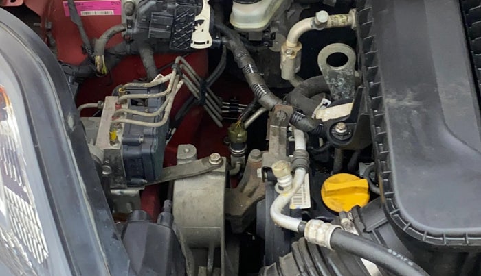 2018 Tata NEXON XZ PLUS DIESEL DUAL TONE, Diesel, Manual, 78,101 km, Engine View - Right