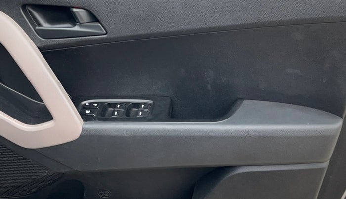 2018 Hyundai Creta E PLUS 1.6 PETROL, Petrol, Manual, 1,43,132 km, Driver Side Door Panels Control