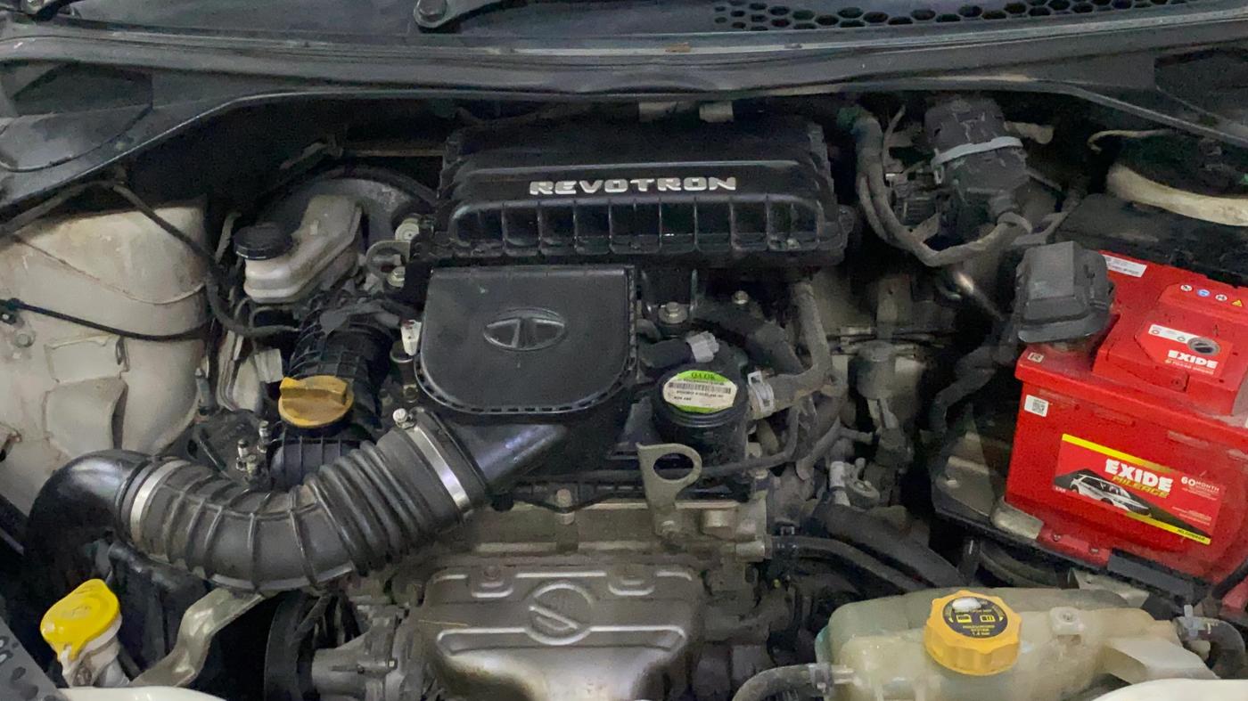 2017 Tata Tiago XM PETROL, Petrol, Manual, 55,831 km, Engine View