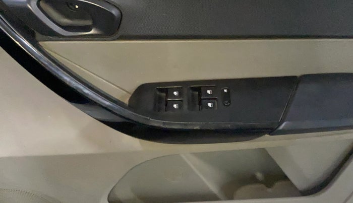 2017 Tata Tiago XM PETROL, Petrol, Manual, 55,754 km, Driver Side Door Panels Control
