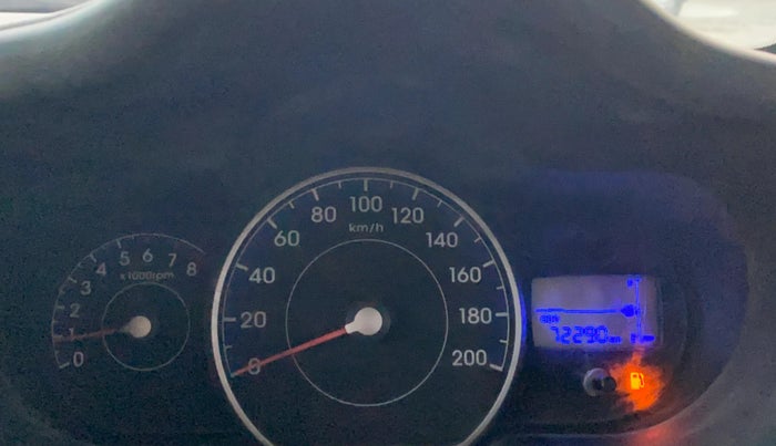 2013 Hyundai i10 MAGNA 1.1, CNG, Manual, 72,252 km, Odometer Image