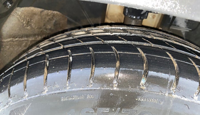 2021 Renault Kwid NEOTECH RXL 1.0 MT, Petrol, Manual, 79,962 km, Right Front Tyre Tread