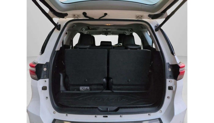 2023 Toyota Fortuner 4X4 AT 2.8 DIESEL, Diesel, Automatic, 39,212 km, Boot Open Zoomed View
