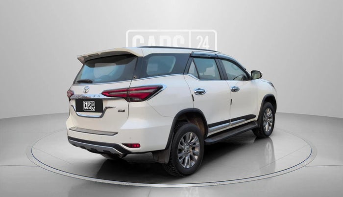 2023 Toyota Fortuner 4X4 AT 2.8 DIESEL, Diesel, Automatic, 39,212 km, Right Back Diagonal
