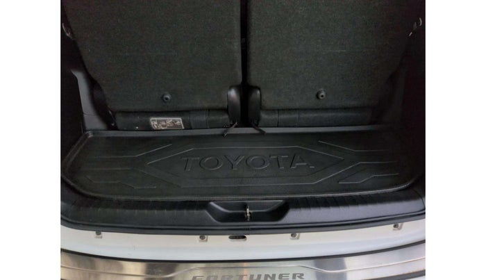 2023 Toyota Fortuner 4X4 AT 2.8 DIESEL, Diesel, Automatic, 39,212 km, Boot Inside