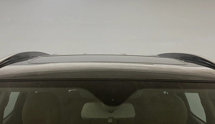 2021 Mahindra XUV500 W9 AT, Diesel, Automatic, 67,343 km, Moonroof/ Sunroof