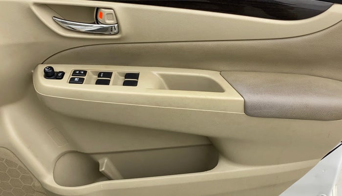 2016 Maruti Ciaz ZXI+ AT, Petrol, Automatic, 40,229 km, Driver Side Door Panels Control