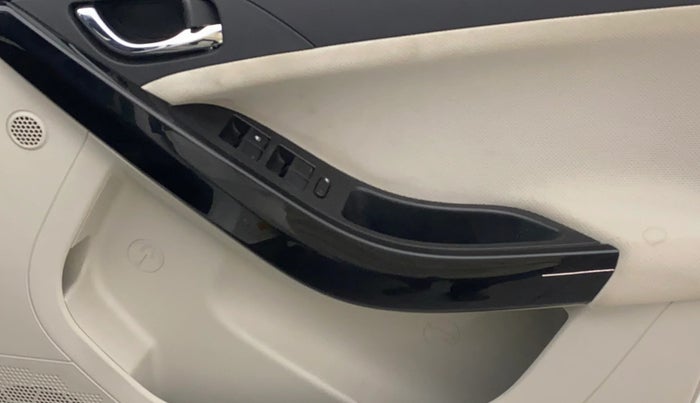 2022 Tata NEXON XZ PLUS PETROL, Petrol, Manual, 25,505 km, Driver Side Door Panels Control