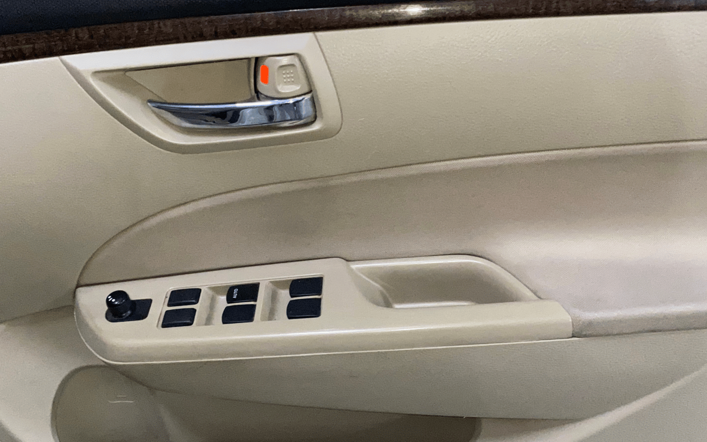 2015 Maruti Swift Dzire ZDI, Diesel, Manual, 88,174 km, Driver Side Door Panels Control