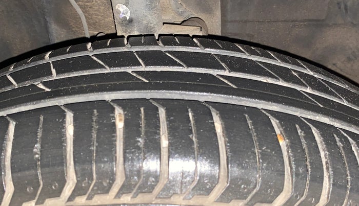 2022 Tata PUNCH ADVENTURE MT, Petrol, Manual, 12,008 km, Right Front Tyre Tread