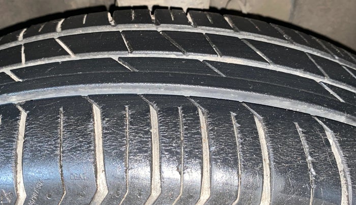 2022 Tata PUNCH ADVENTURE MT, Petrol, Manual, 12,008 km, Left Front Tyre Tread