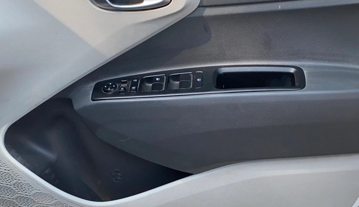 2021 Hyundai GRAND I10 NIOS SPORTZ AMT 1.2 KAPPA VTVT, Petrol, Automatic, 54,595 km, Driver Side Door Panels Control