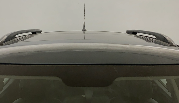 2022 Mahindra XUV300 W6 1.2 PETROL AMT, Petrol, Automatic, 44,310 km, Moonroof/ Sunroof