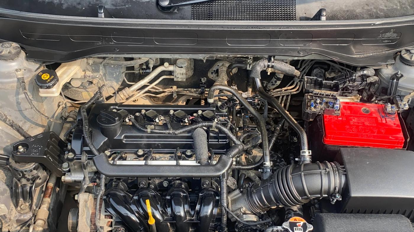 2020 Hyundai VENUE S 1.2, Petrol, Manual, 1,03,236 km, Engine View