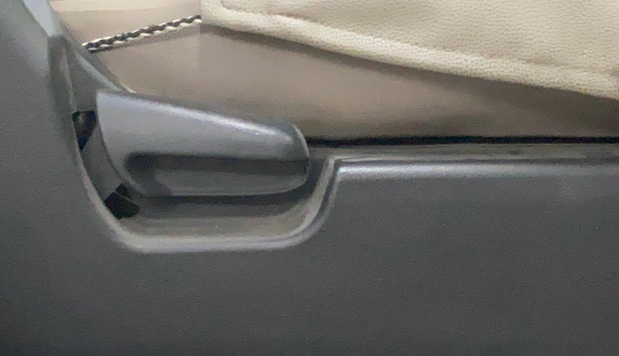 2015 Maruti Wagon R 1.0 VXI, Petrol, Manual, 44,398 km, Driver Side Adjustment Panel