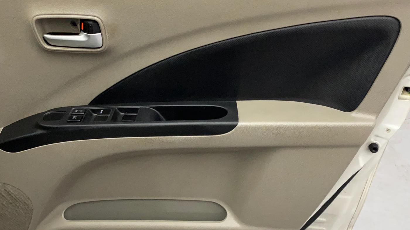 2016 Maruti Celerio VXI, Petrol, Manual, 76,529 km, Driver Side Door Panels Control