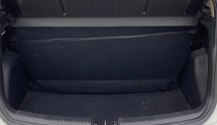 2014 Hyundai Grand i10 ASTA AT 1.2 KAPPA VTVT, Petrol, Automatic, 63,771 km, Boot Inside