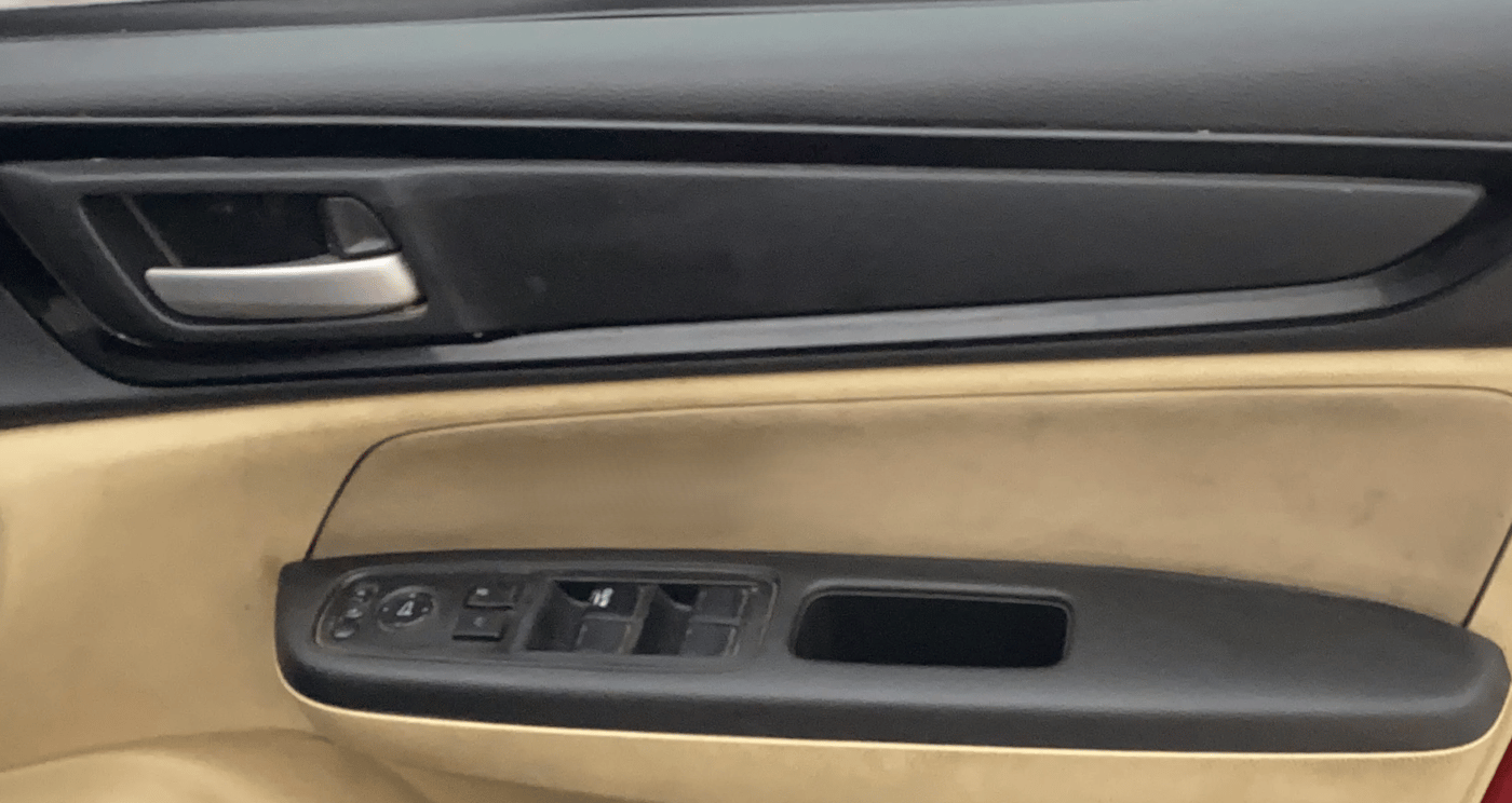 2019 Honda Amaze 1.5L I-DTEC S, Diesel, Manual, 88,412 km, Driver Side Door Panels Control