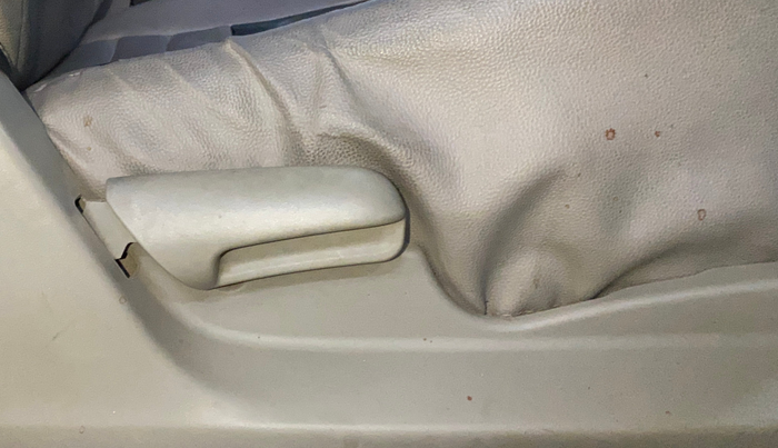 2015 Maruti Celerio ZXI, Petrol, Manual, 77,079 km, Driver Side Adjustment Panel