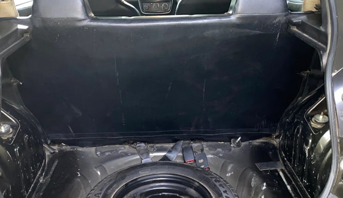 2019 Renault Kwid RXL, Petrol, Manual, 1,06,943 km, Boot Inside