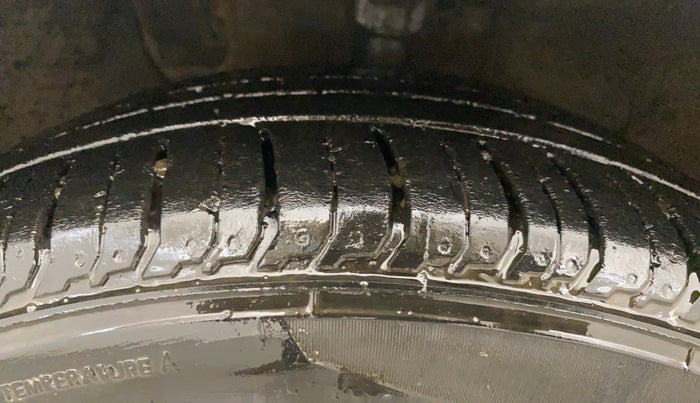 2022 Hyundai NEW I20 ASTA (O) 1.2 AT, Petrol, Automatic, 14,464 km, Left Rear Tyre Tread