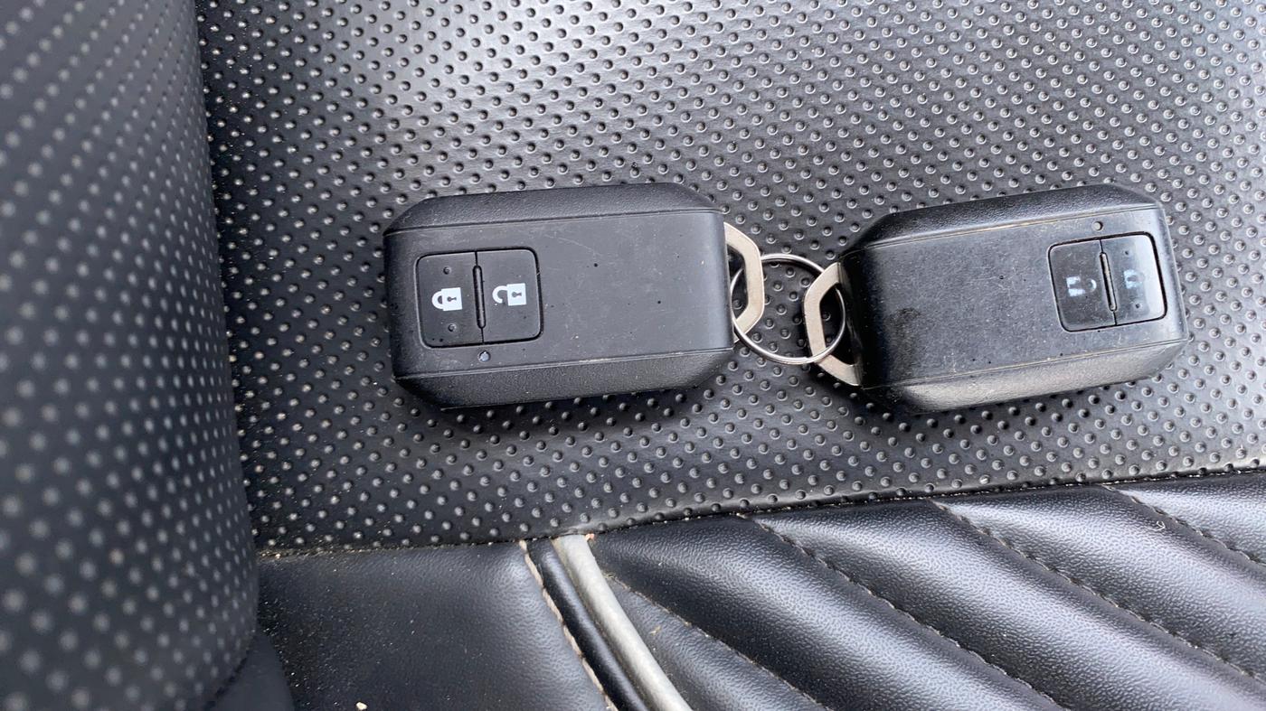 2022 Maruti Baleno ZETA PETROL 1.2, Petrol, Manual, 1,23,587 km, Key Close Up