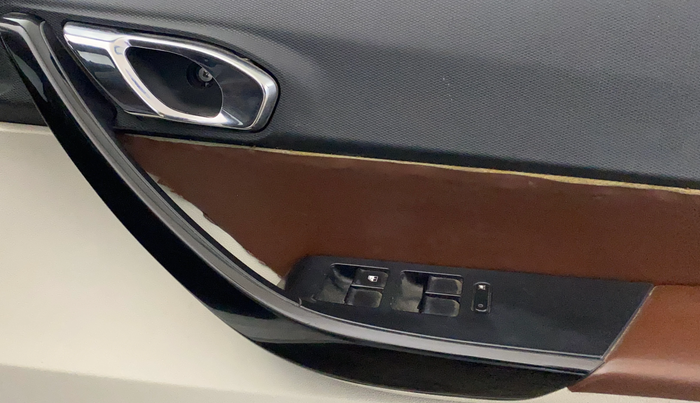 2022 Tata TIGOR XZ PLUS CNG, CNG, Manual, 55,095 km, Driver Side Door Panels Control