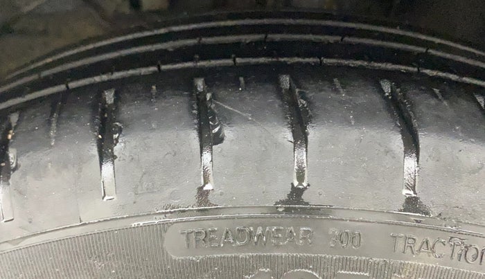 2017 Maruti Baleno ZETA PETROL 1.2, Petrol, Manual, 58,613 km, Left Front Tyre Tread