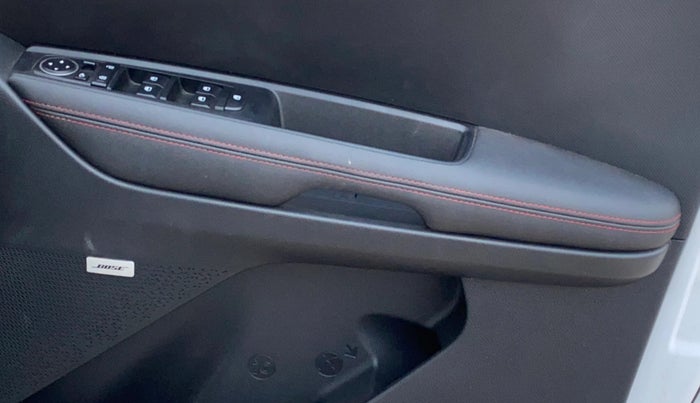 2023 KIA SONET GTX PLUS 1.0 IMT, Petrol, Manual, 20,434 km, Driver Side Door Panels Control