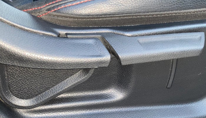 2023 KIA SONET GTX PLUS 1.0 IMT, Petrol, Manual, 20,434 km, Driver Side Adjustment Panel