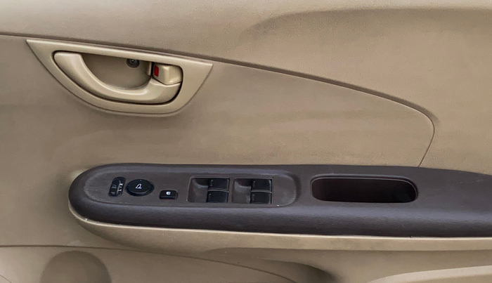 2014 Honda Brio S MT, Petrol, Manual, 37,900 km, Driver Side Door Panels Control