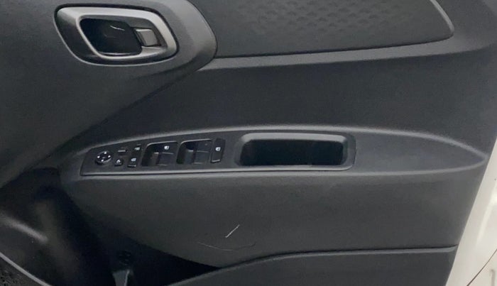 2024 Hyundai EXTER SX 1.2 MT Hy-CNG Duo , CNG, Manual, 28,822 km, Driver Side Door Panels Control