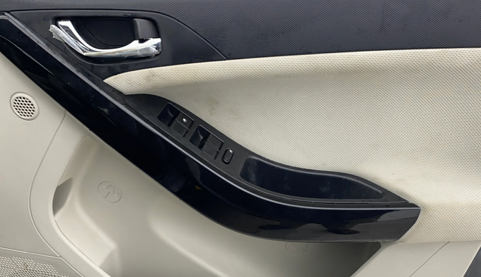 2022 Tata NEXON XZ PLUS (HS) PETROL, Petrol, Manual, 14,009 km, Driver Side Door Panels Control