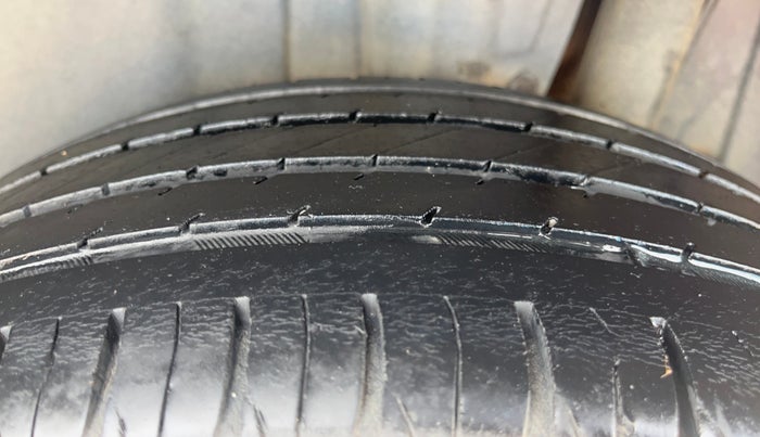 2022 Toyota URBAN CRUISER HIGH GRADE MT, Petrol, Manual, 43,833 km, Left Rear Tyre Tread