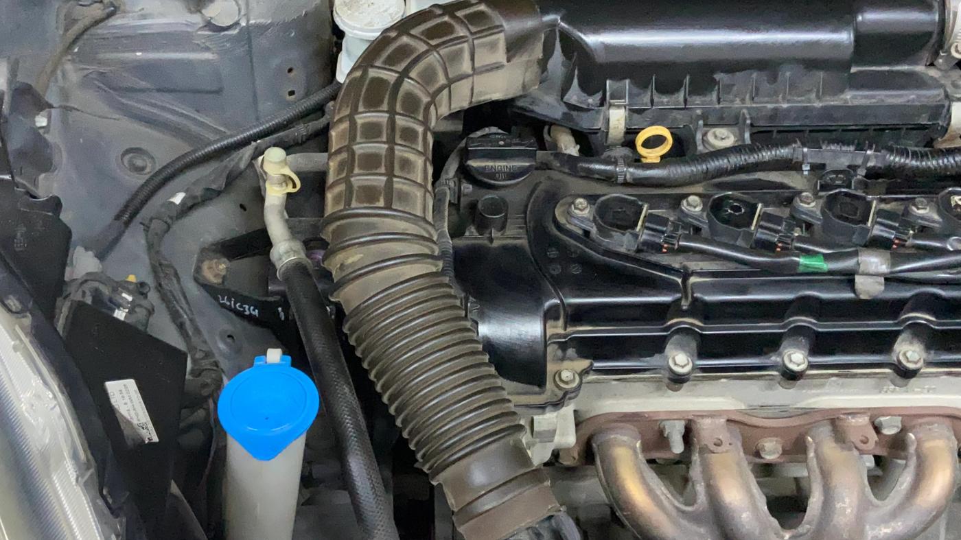 2018 Maruti Dzire VXI AMT, Petrol, Automatic, 96,296 km, Engine View - Right