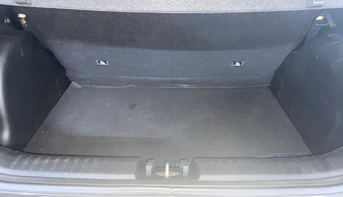 2022 Hyundai VENUE S(O) 1.2, Petrol, Manual, 10,721 km, Boot Inside