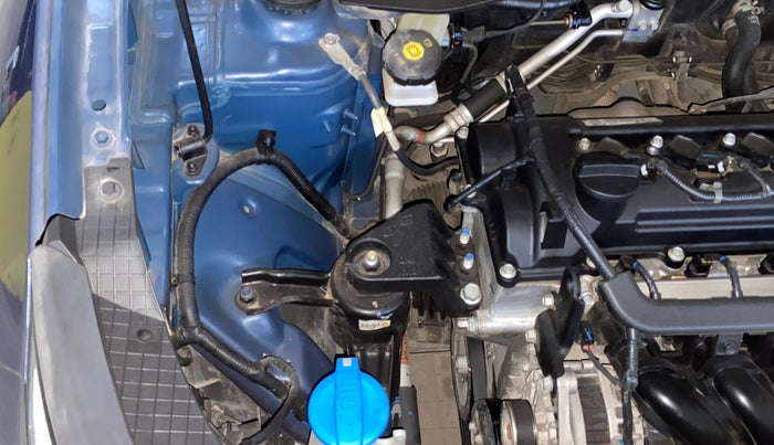 2022 Hyundai VENUE S(O) 1.2, Petrol, Manual, 10,721 km, Engine View - Right