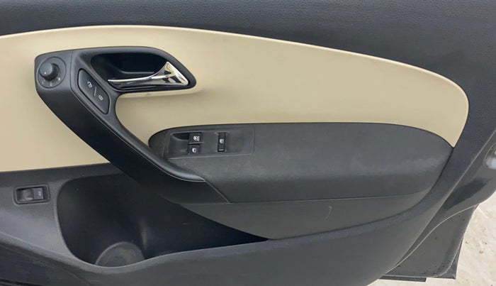 2019 Skoda Rapid 1.6 MPI ACTIVE, Petrol, Manual, 28,260 km, Driver Side Door Panels Control