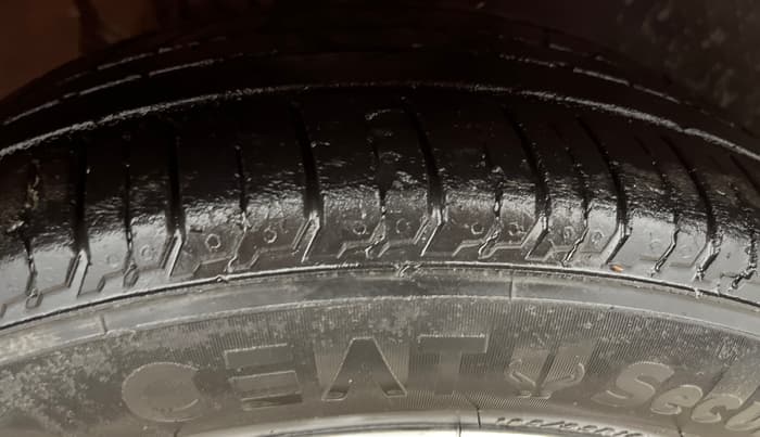 2018 Volkswagen Polo GT TSI AT, Petrol, Automatic, 76,722 km, Right Front Tyre Tread