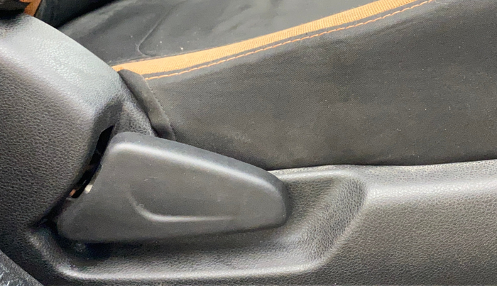 2017 Renault Kwid CLIMBER 1.0 AMT, Petrol, Automatic, 47,517 km, Driver Side Adjustment Panel