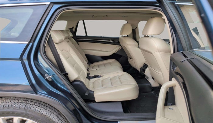 2018 Skoda Kodiaq STYLE 2.0 TDI 4X4 AT, Diesel, Automatic, 79,007 km, Right Side Rear Door Cabin