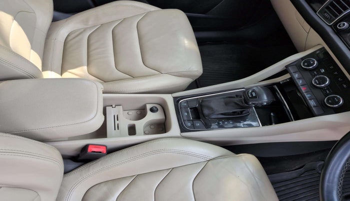 2018 Skoda Kodiaq STYLE 2.0 TDI 4X4 AT, Diesel, Automatic, 79,007 km, Gear Lever