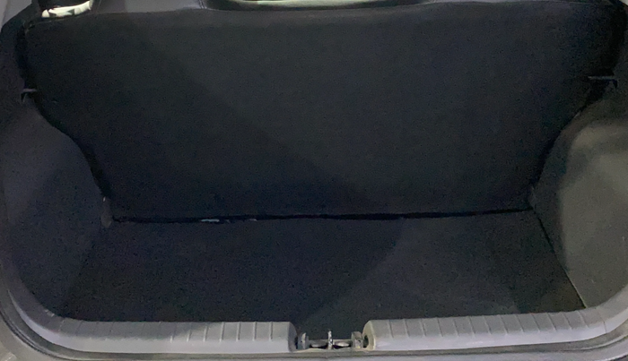 2022 Hyundai GRAND I10 NIOS ERA 1.2 KAPPA VTVT, Petrol, Manual, 2,479 km, Boot Inside