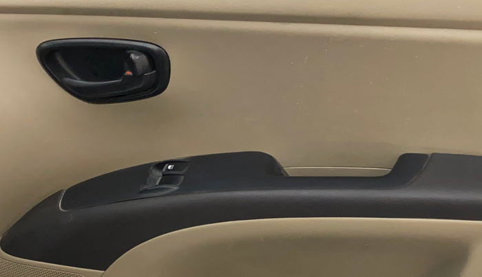 2013 Hyundai i10 ERA 1.1, Petrol, Manual, 63,448 km, Driver Side Door Panels Control