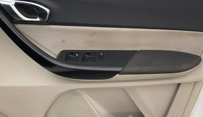2022 Tata TIGOR XZ PLUS CNG, CNG, Manual, 50,774 km, Driver Side Door Panels Control
