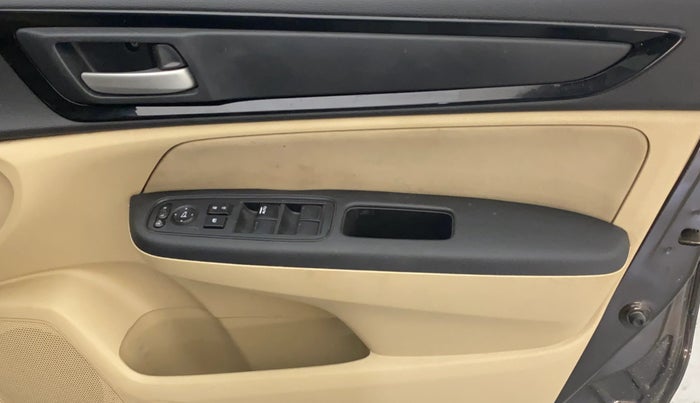 2019 Honda Amaze 1.2L I-VTEC V CVT, Petrol, Automatic, 46,226 km, Driver Side Door Panels Control