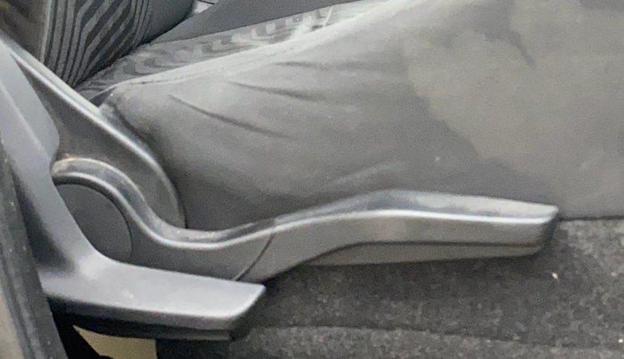 2018 Maruti Swift ZXI AMT, Petrol, Automatic, 38,120 km, Driver Side Adjustment Panel